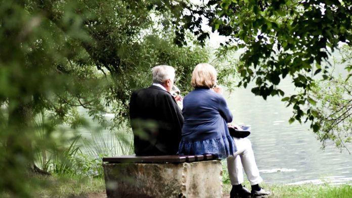 Let’s-Get-the-Best-Tips-to-Plan-Retirement-Phases-on-readcrazy