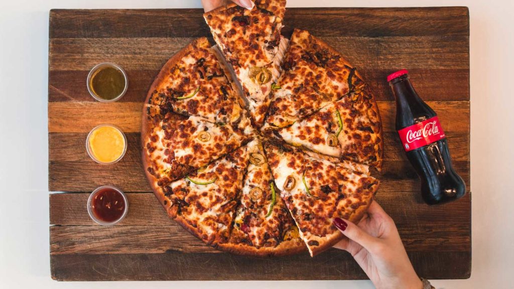 Quantity-of-Pizza-You-Should-Order-For-20-People-on-readcrazy