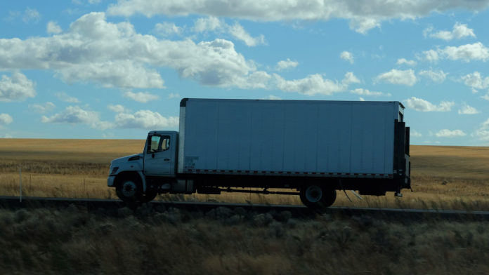 Trucking-Safety-101-Expert-Tips-For-Accident-Free-Hauls-on-readcrazy